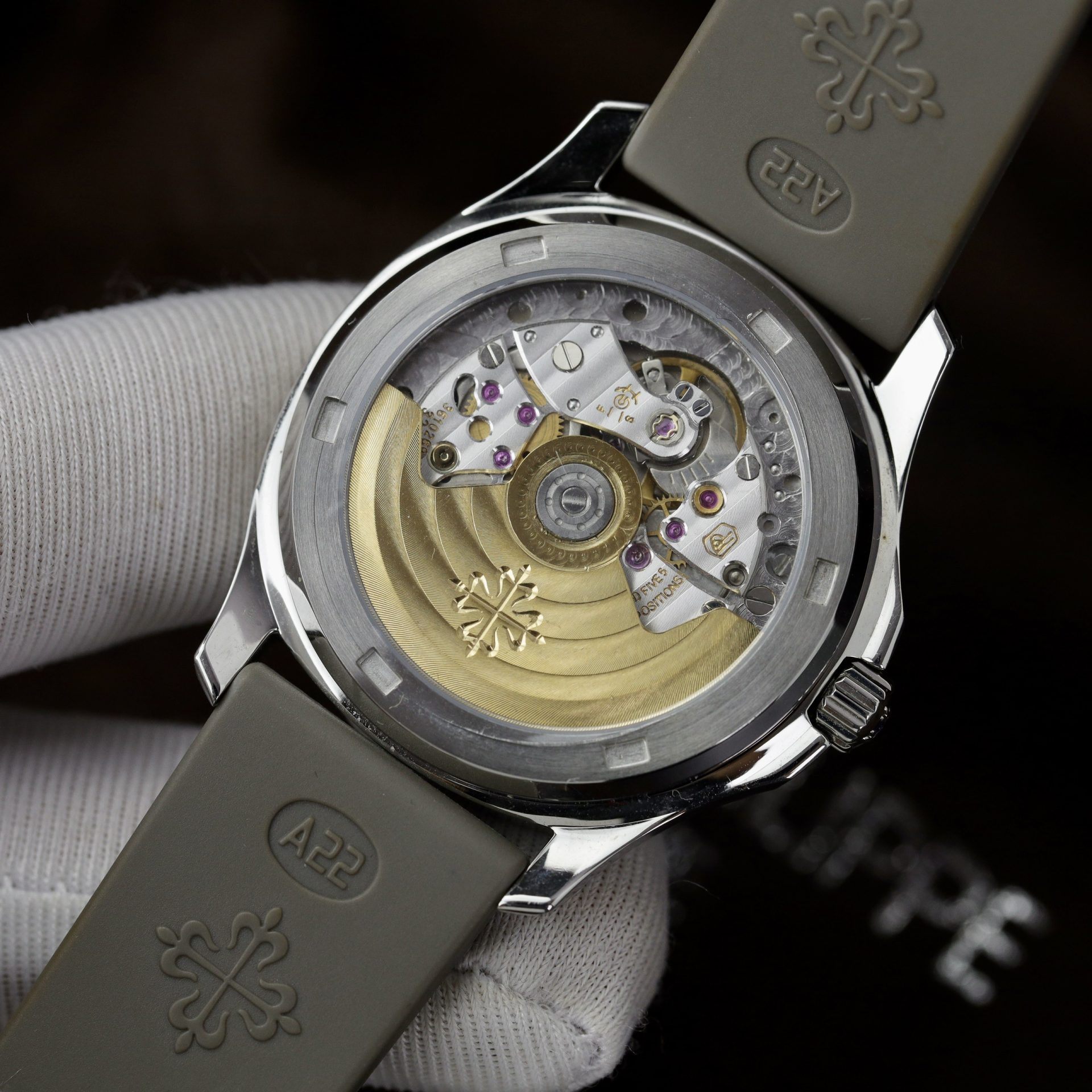 Patek Philippe Super Clone Watch Aquanaut 5067 Gray Dial Rubber Strap 35.6mm - Image 7