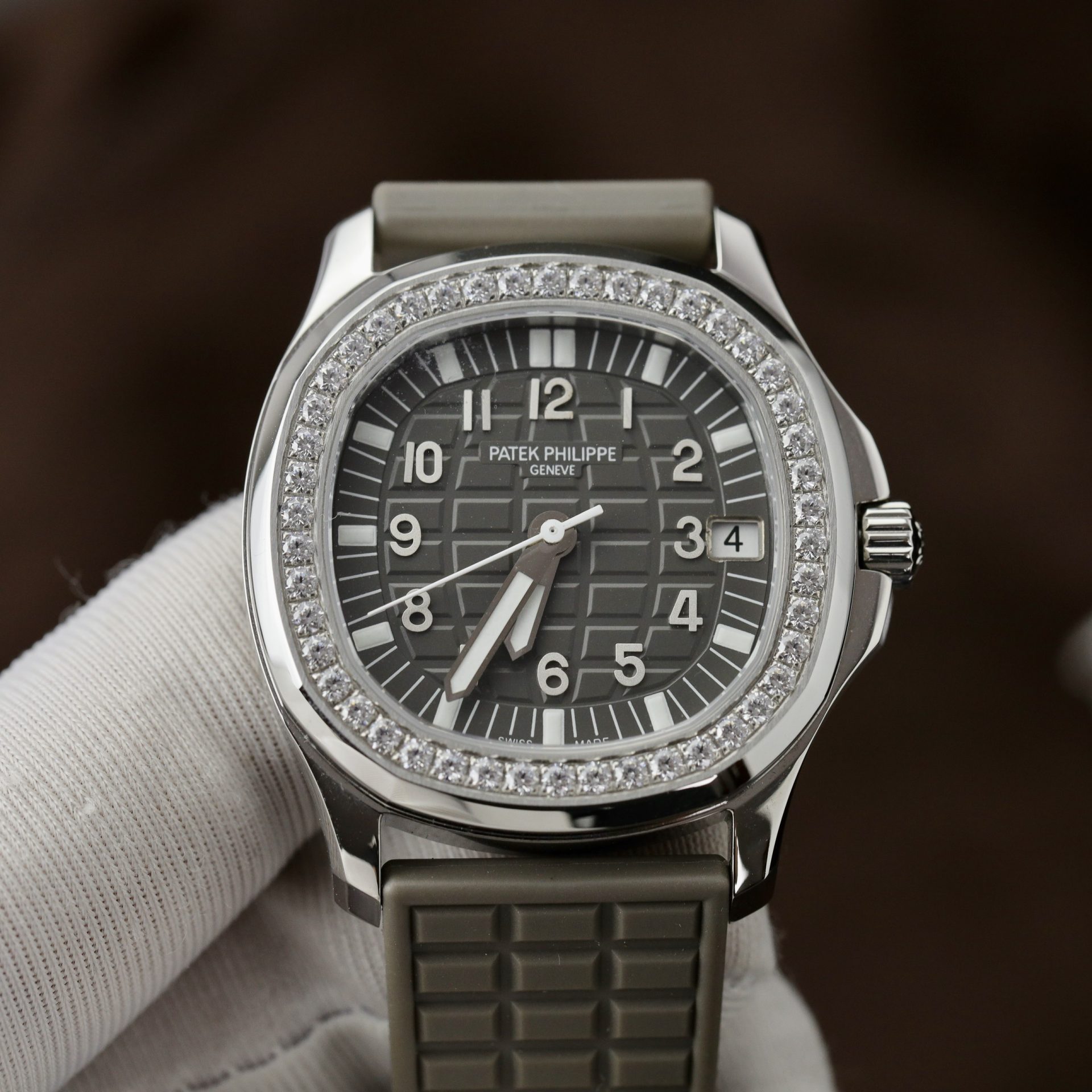 Patek Philippe Super Clone Watch Aquanaut 5067 Gray Dial Rubber Strap 35.6mm - Image 3