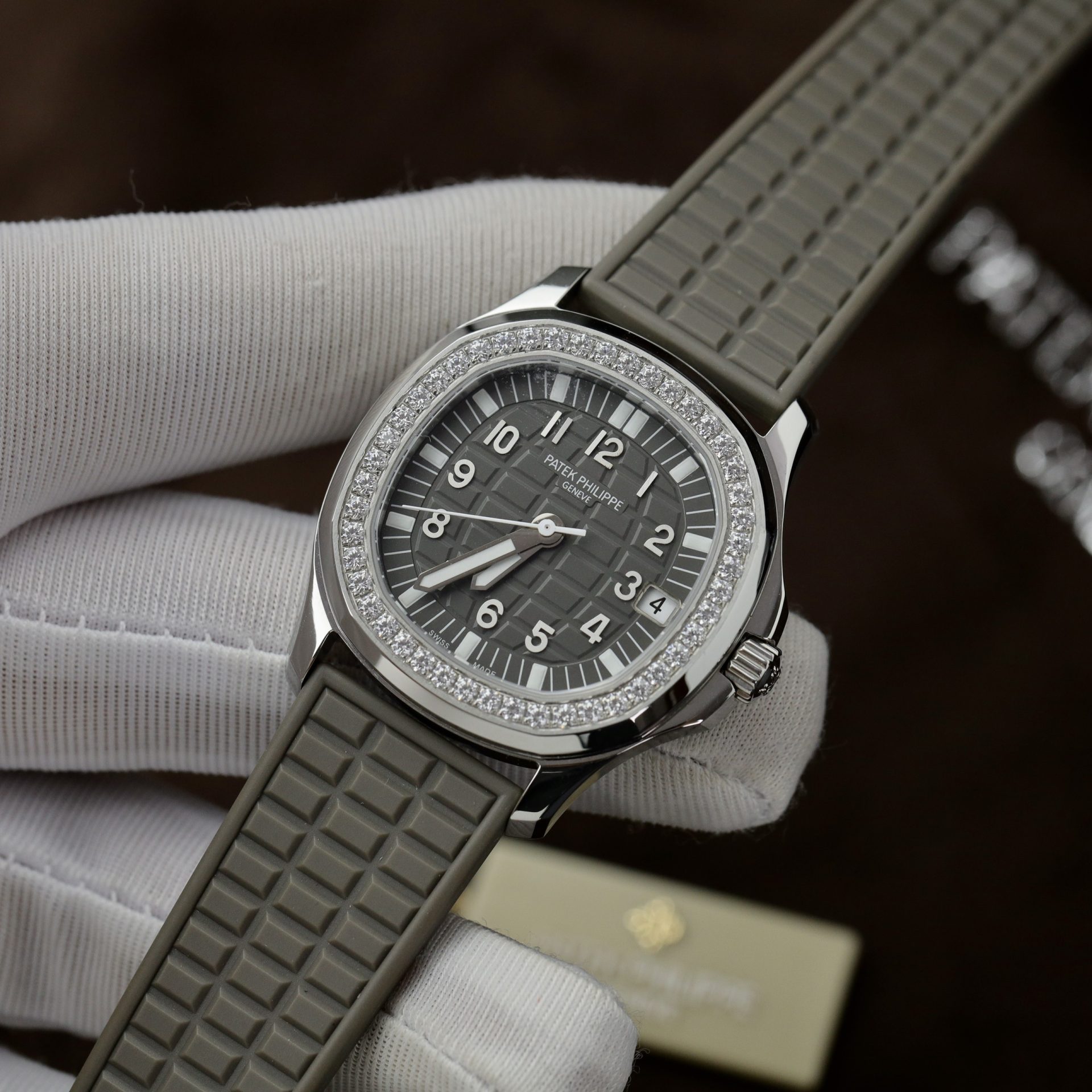 Patek Philippe Super Clone Watch Aquanaut 5067 Gray Dial Rubber Strap 35.6mm - Image 2