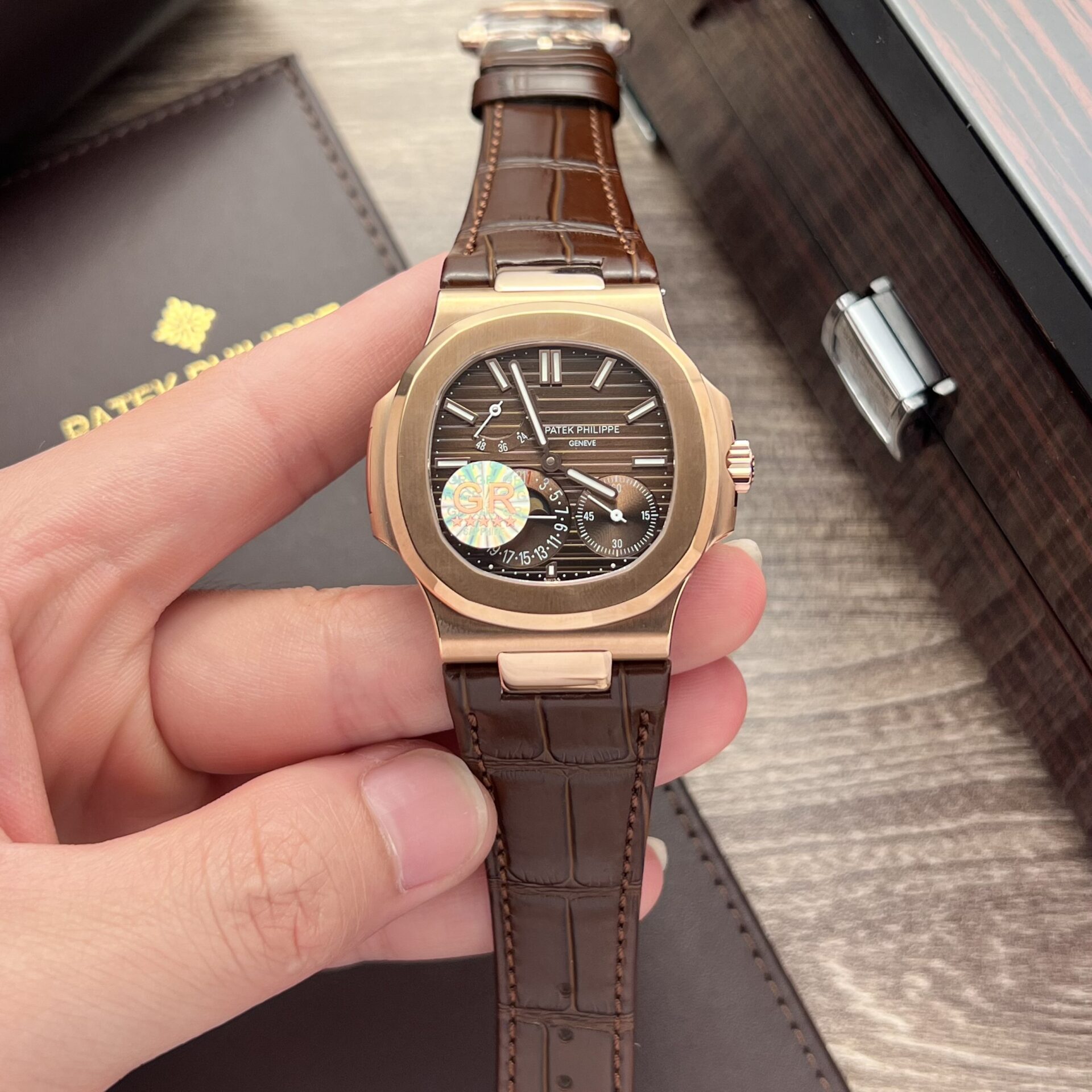 Patek Philippe Nautilus 5712 Super Clone 11 Watch Chocolate Dial GR Factory 40mm