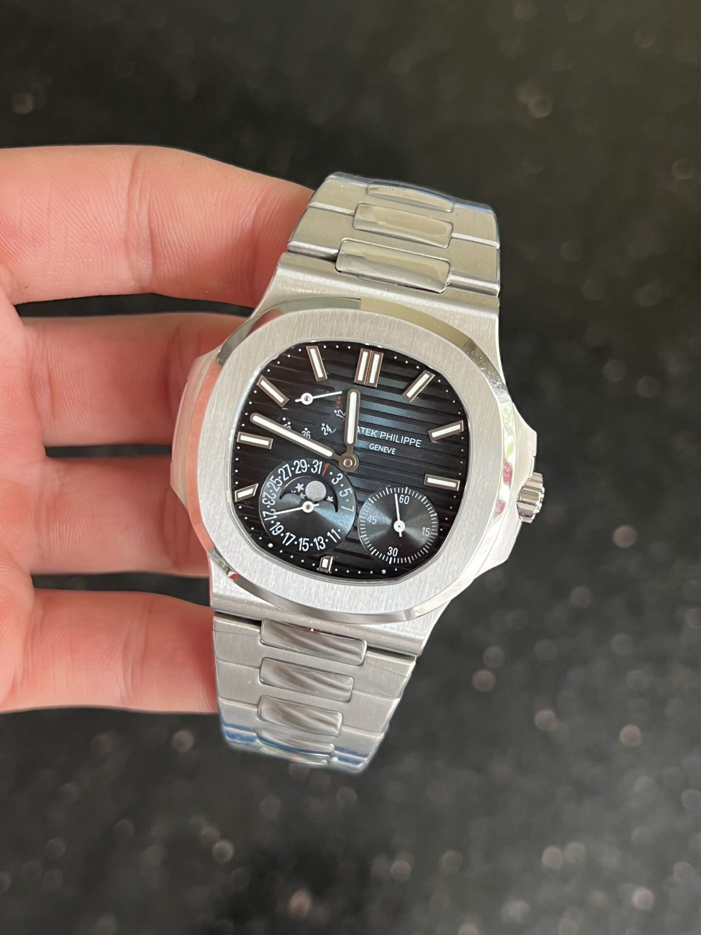 Patek Philippe Super Clone 1:1 Watch Nautilus 5712 Blue Black Dial GRF 40mm - Image 3