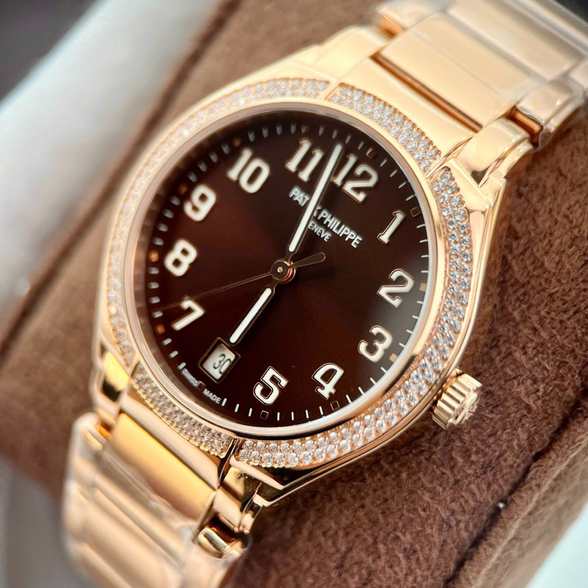 Patek Philippe Twenty 4 7300 Replica 11 Watch Rose Gold 36mm - Image 4