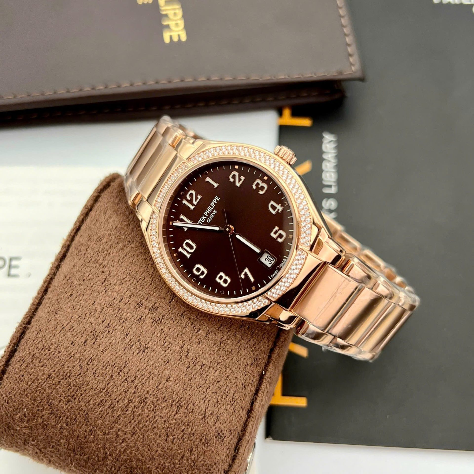 Patek Philippe Twenty 4 7300 Replica 11 Watch Rose Gold 36mm - Image 2