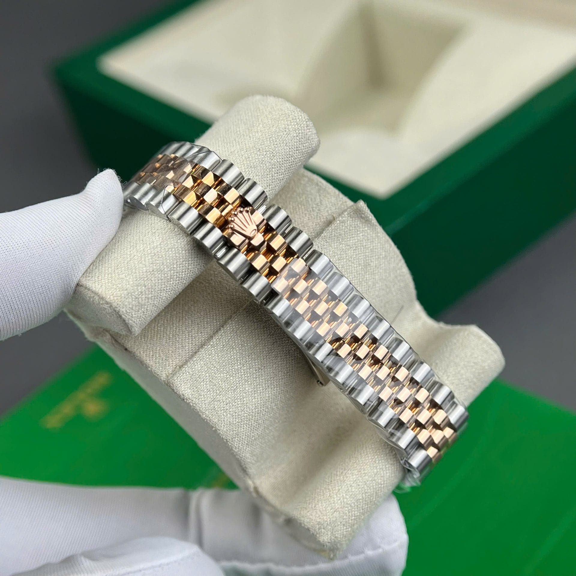 Rolex DateJust Super Clone Watch Gold Wrapped + MOP Dial Natural Diamond Markers GM Factory 31mm - Image 10