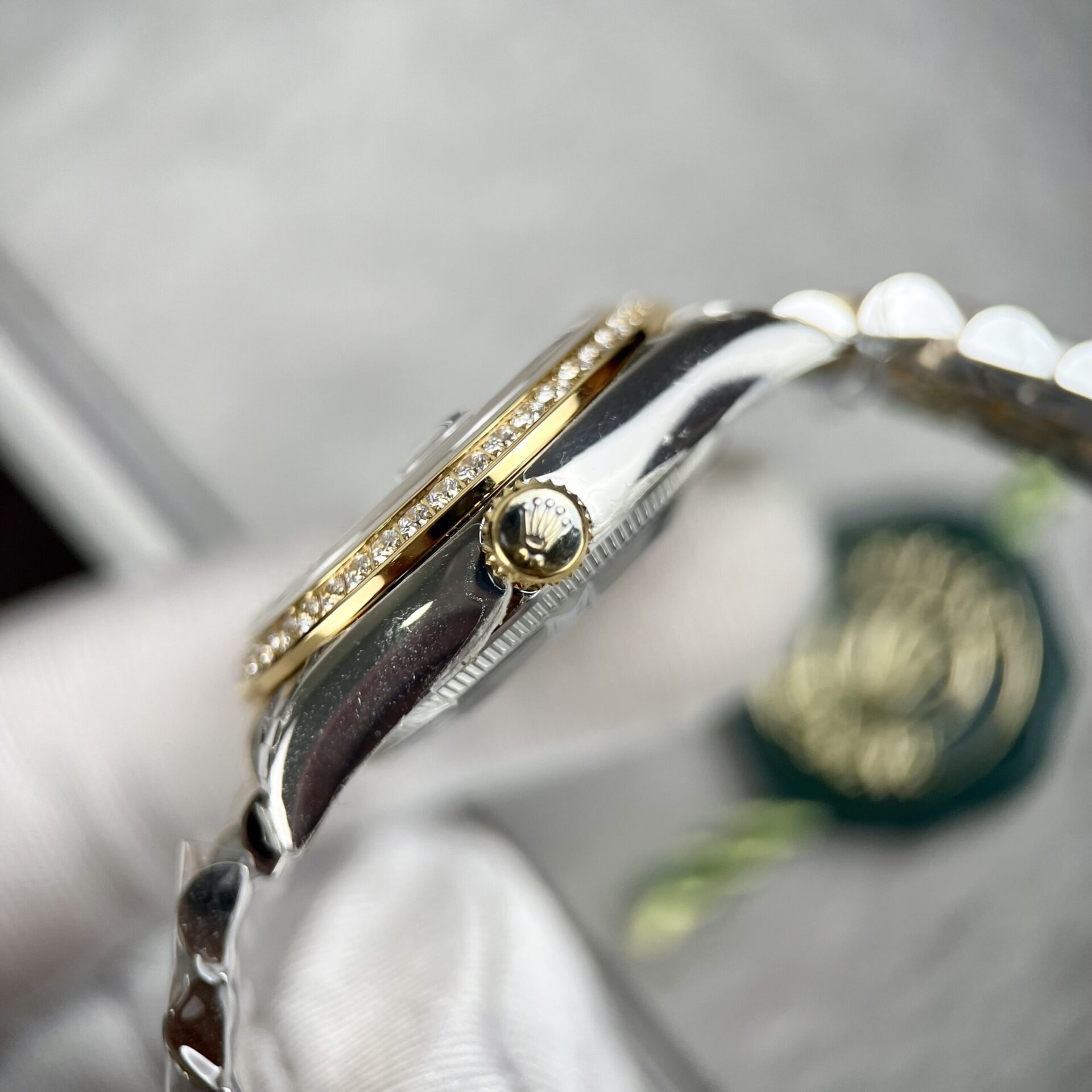 Rolex Super Clone DateJust Mother of Pearl Dial Demi Gold Dial 31mm - Image 4