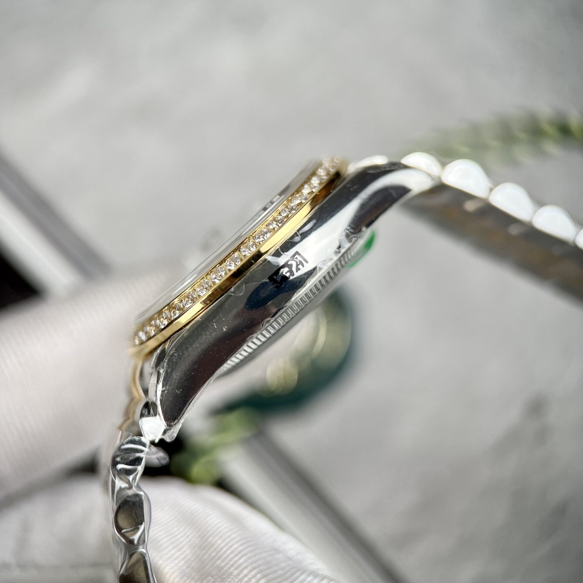 Rolex Super Clone DateJust Mother of Pearl Dial Demi Gold Dial 31mm - Image 3
