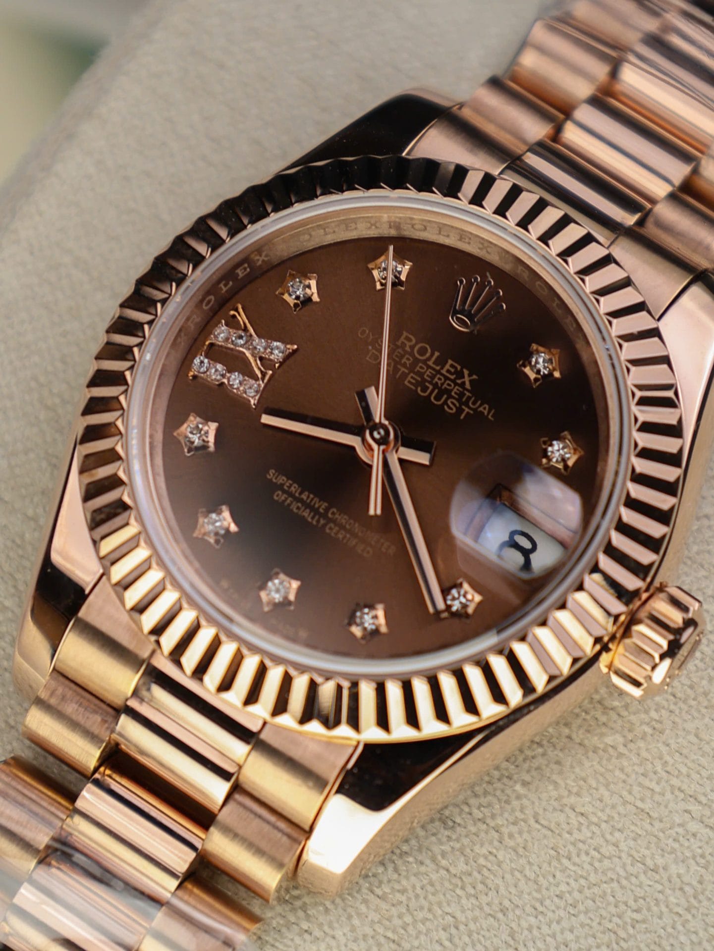 Rolex DateJust Women Super Clone Gold Wrapped Chocolate Dial GM Factory 28mm - Image 4