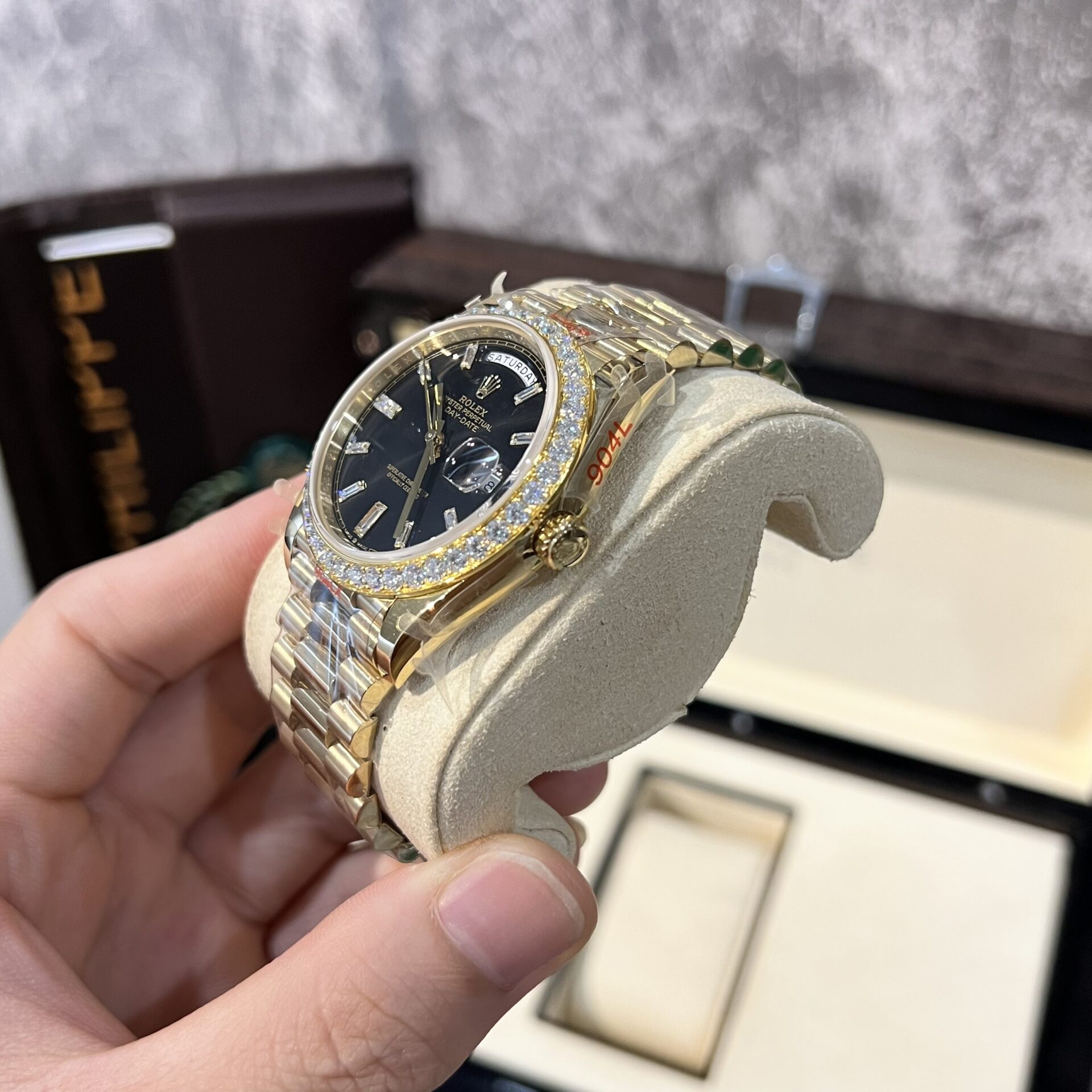 Rolex Day-Date 228238 Super Clone Watch Black Dial Refined Moissanite Diamond 40mm - Image 4