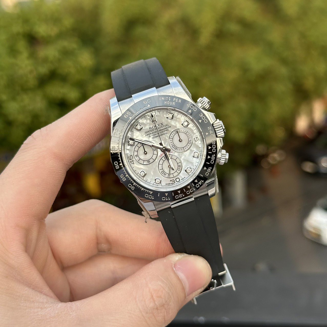Rolex Super Clone Watch Daytona Mother Of Pearl & Moissanite Diamonds Dial 40mm - Image 3