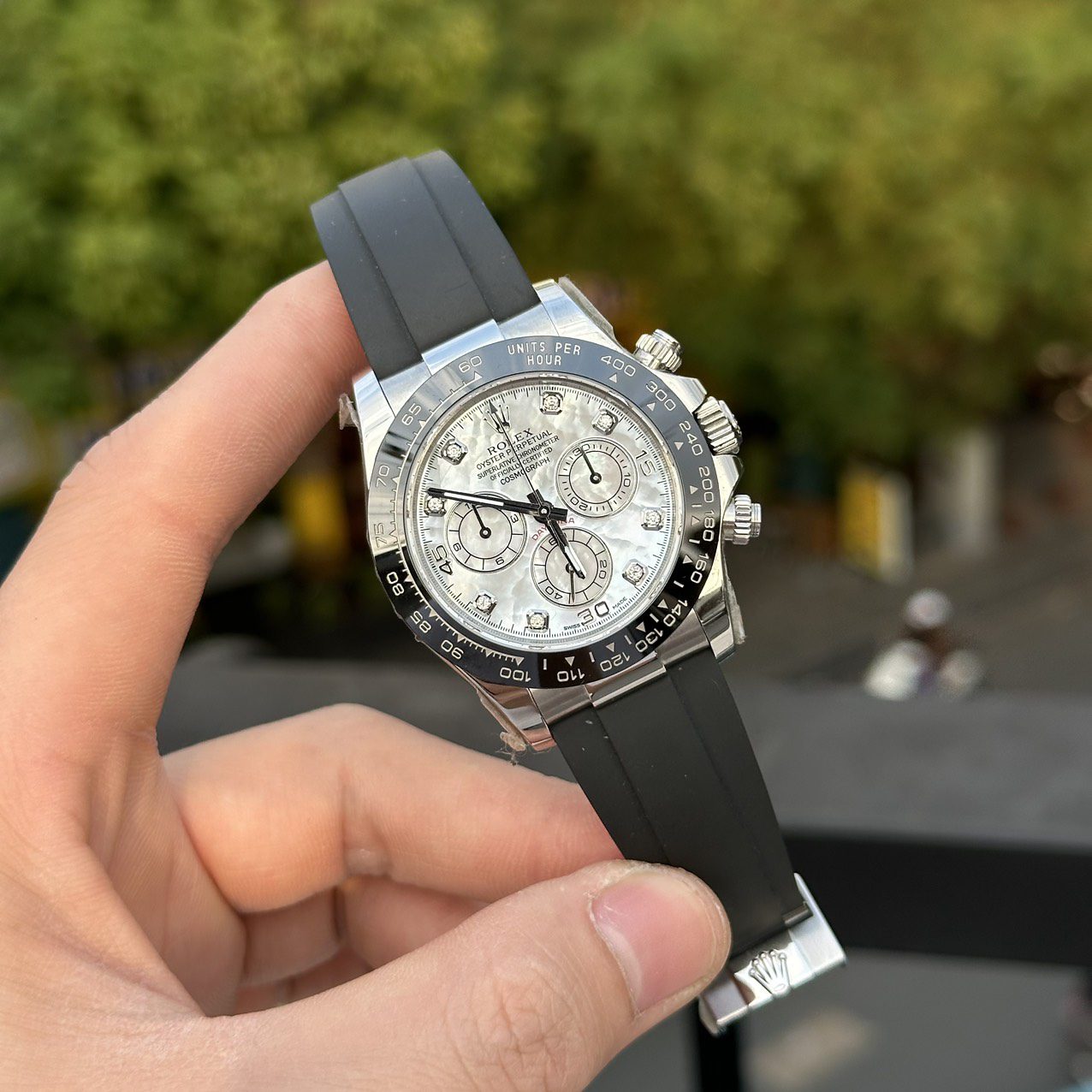 Rolex Super Clone Watch Daytona Mother Of Pearl & Moissanite Diamonds Dial 40mm - Image 4