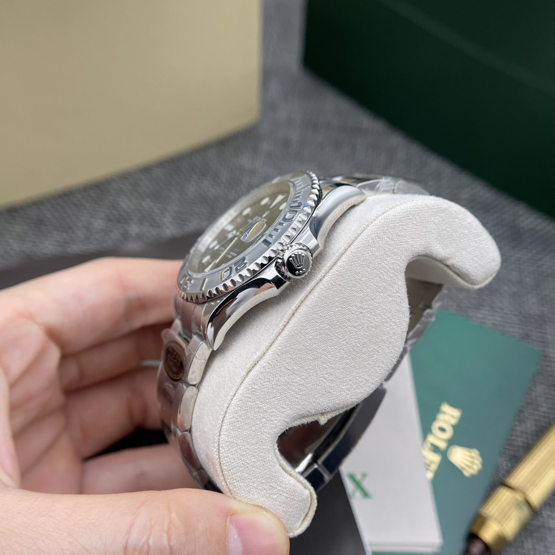 Rolex Yacht-Master 116622 Super Clone Watch Grey Dial Clean Factory 40mm - Image 4