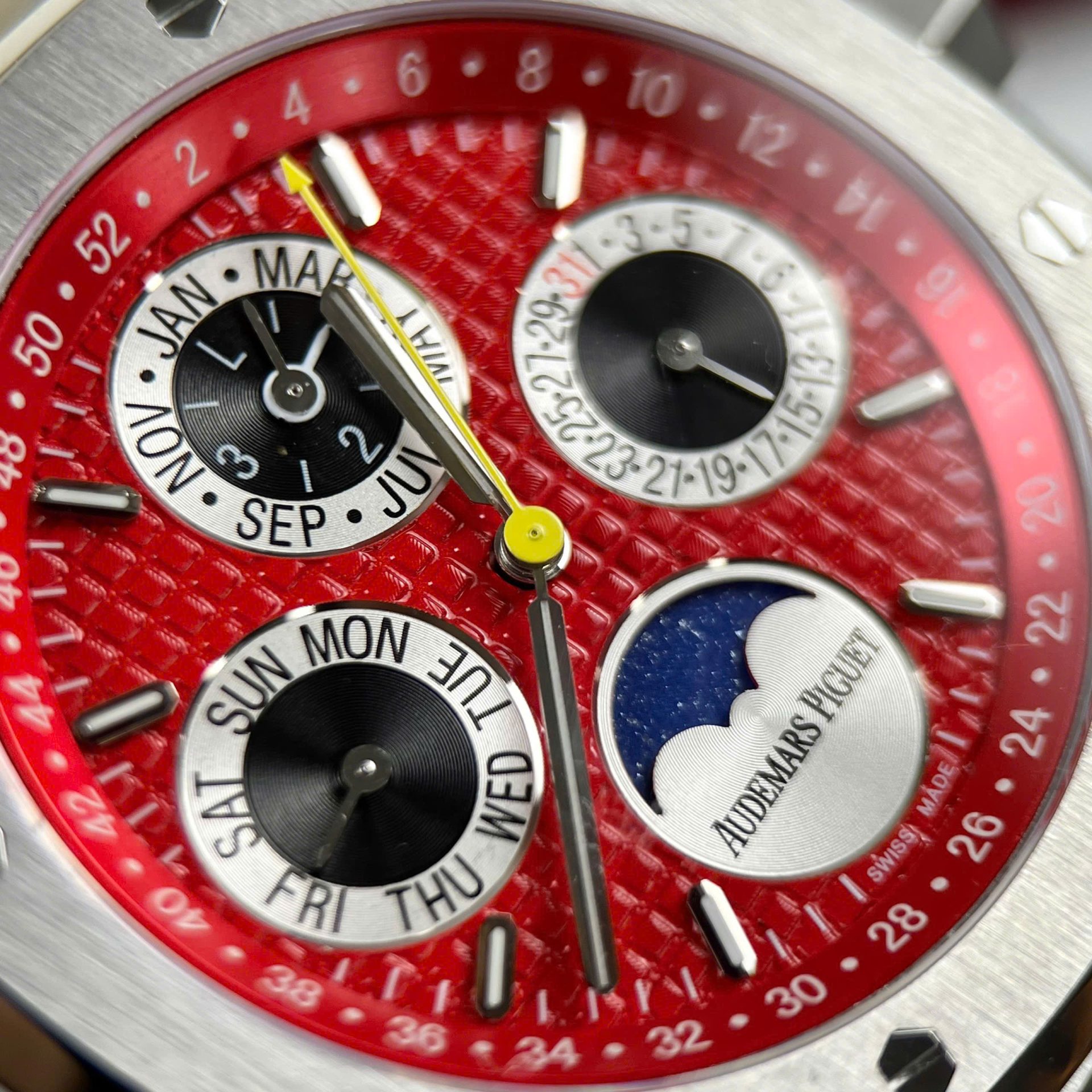 Audemars Piguet Super Clone Watch Royal Oak Chronogarph 26574ST Red Dial 41mm - Image 3