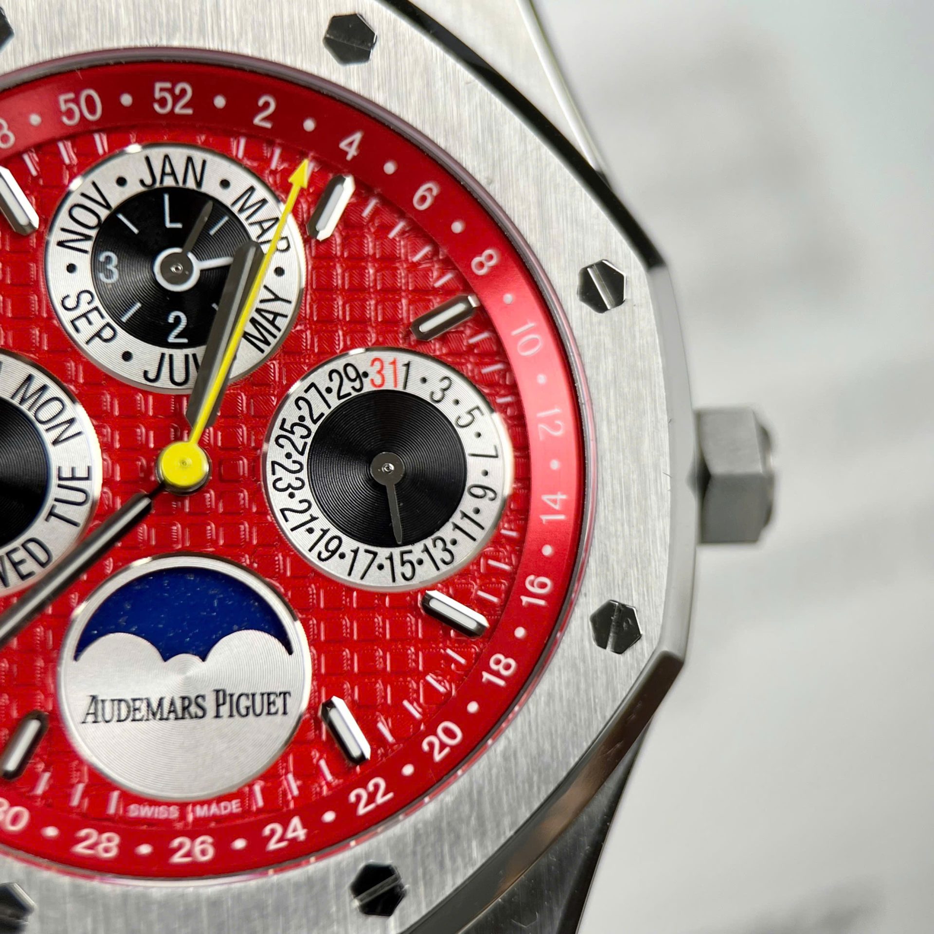 Audemars Piguet Super Clone Watch Royal Oak Chronogarph 26574ST Red Dial 41mm - Image 4