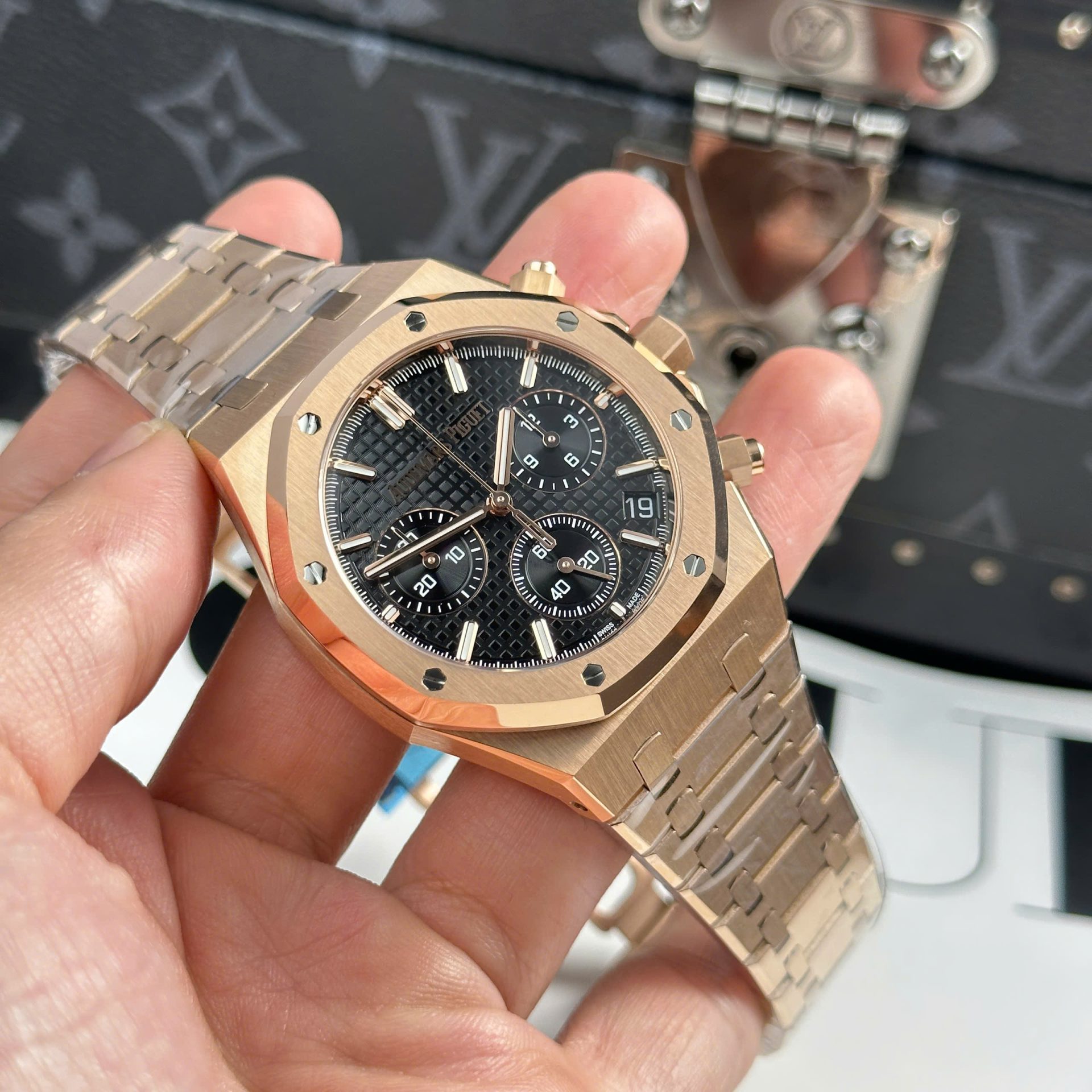 Audemars Piguet Super Clone Watch Royal Oak 26240 Rose Gold Dial Black APS Factory 41mm - Image 3