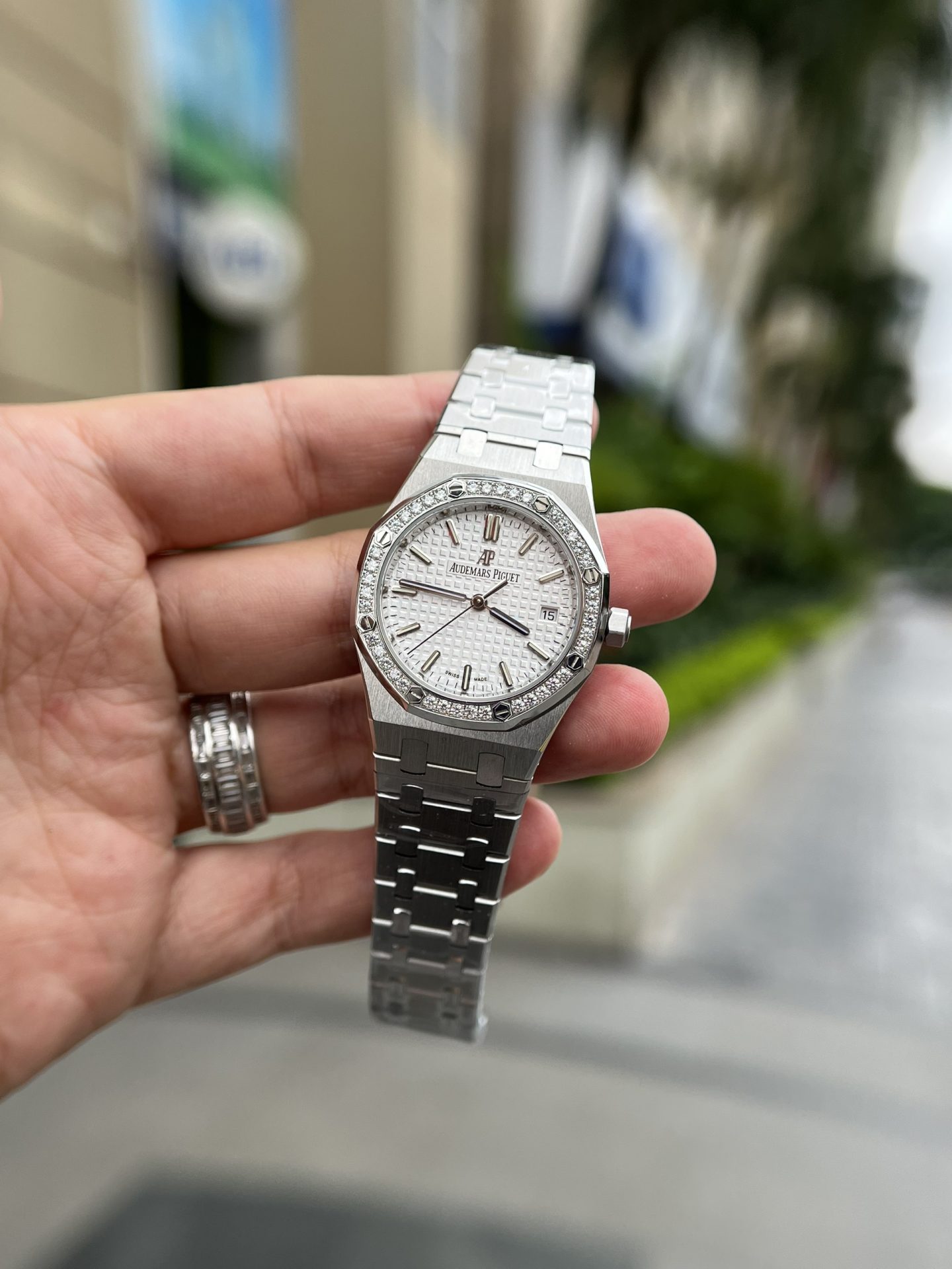Audemars Piguet Super Clone Watch Royal Oak White Dial Metal Wire 34mm - Image 3