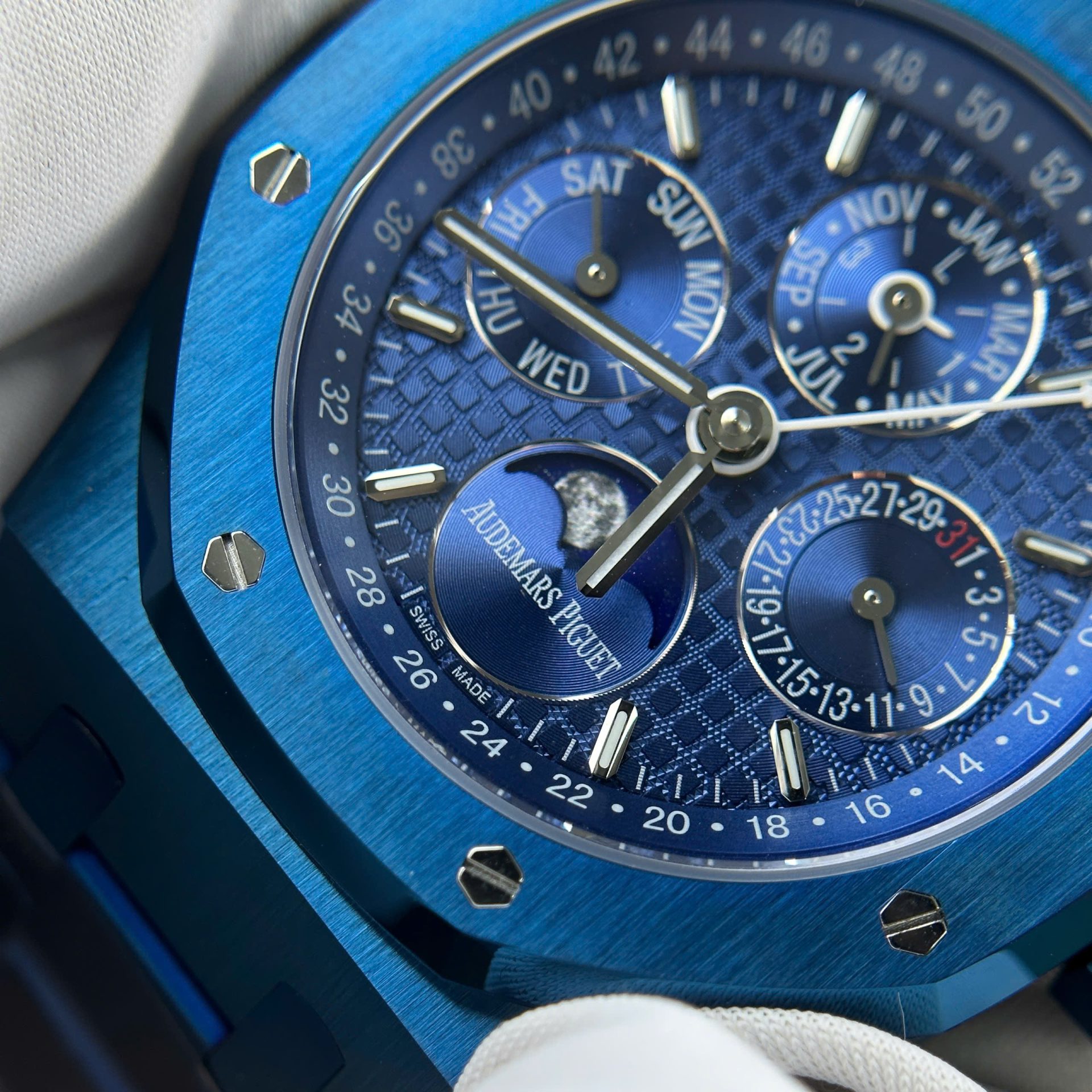 Audemars Piguet Royal Oak Perpetual Calendar 26579CS Super Clone Watch Blue BBR Factory 41mm - Image 6