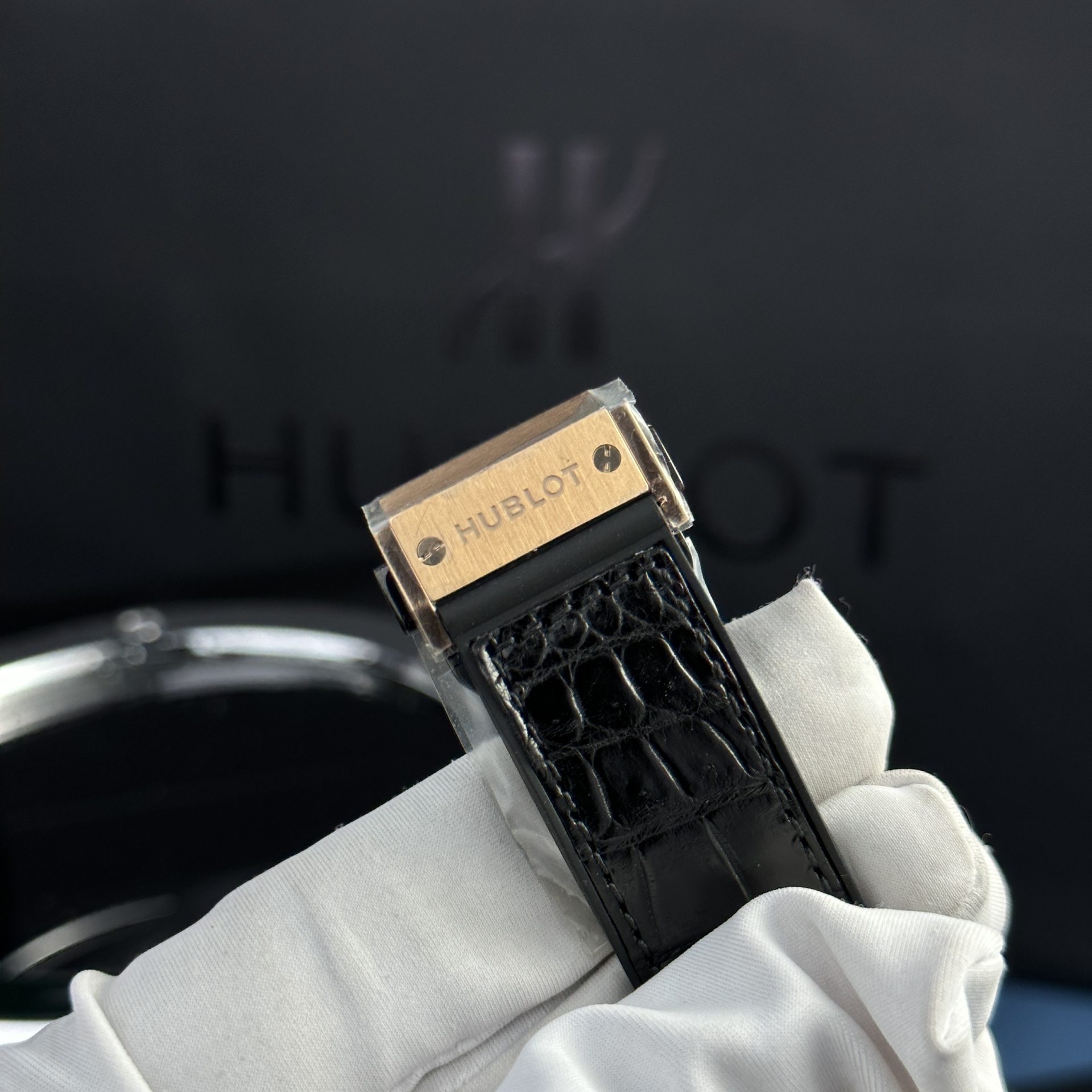 Hublot Best Super Clone Watches Classic Fusion Ceramic Demi King Gold 42mm - Image 8
