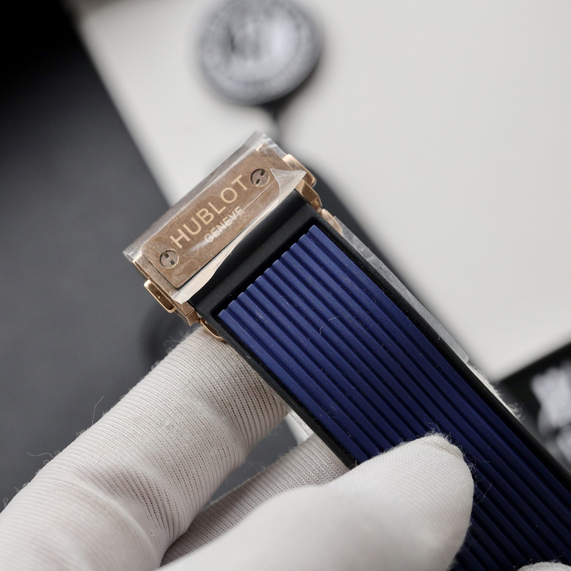Hublot Replica Watch Spirit Of Big Bang King Gold Dial Blue 42mm - Image 10