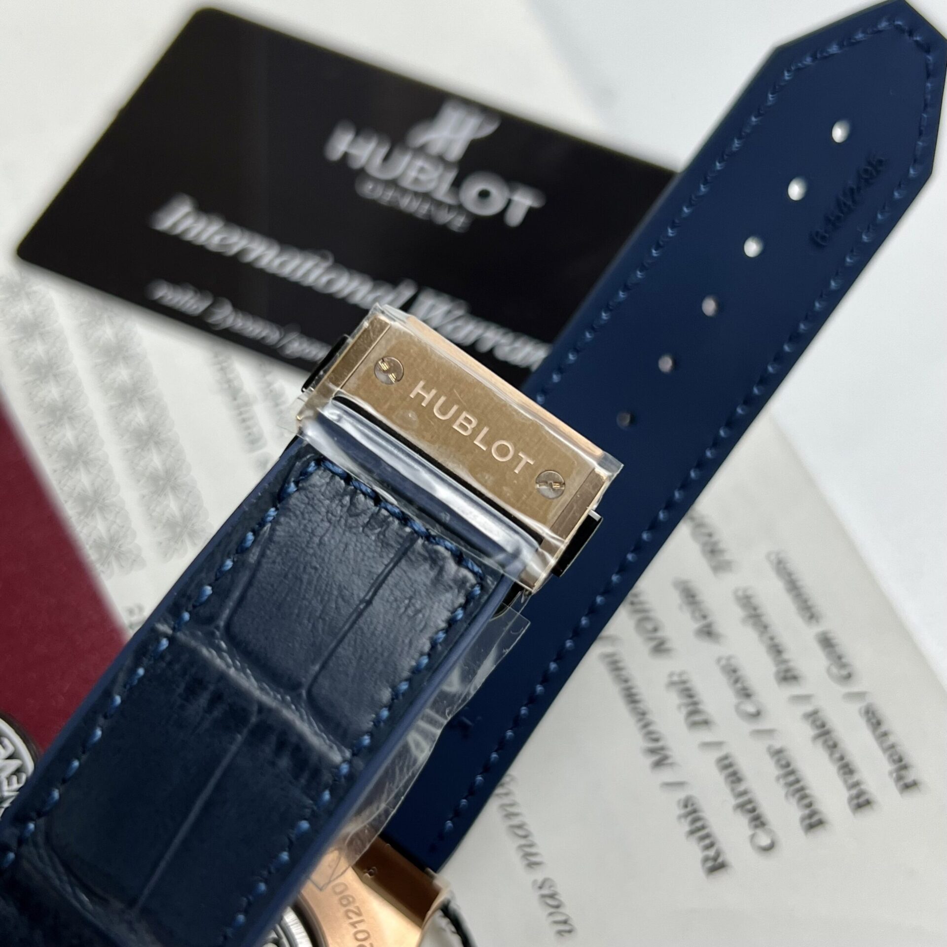 Hublot Replica Watch Classic Fusion King Gold Blue Dial JJF Factory 42mm - Image 8
