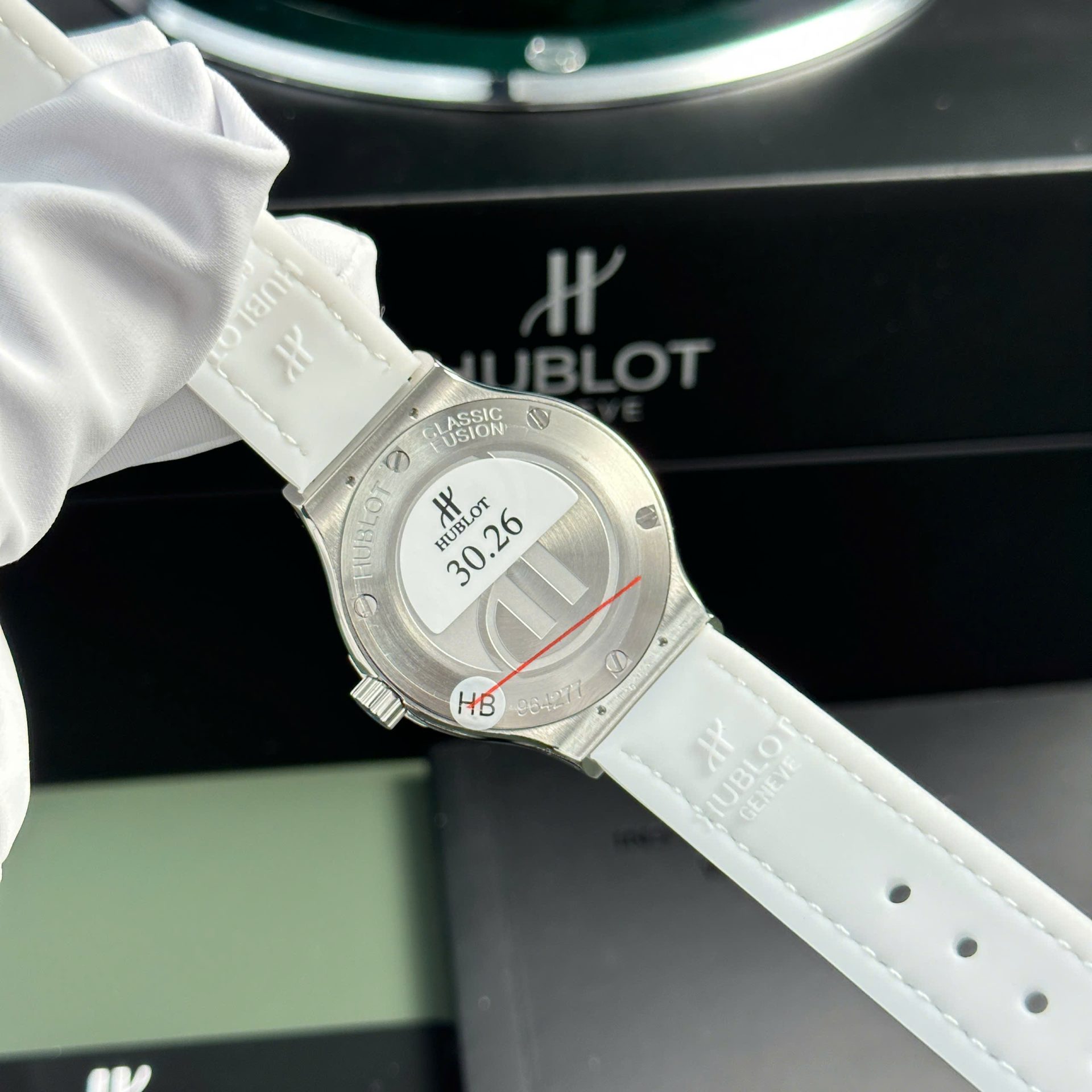 Hublot Classic Fusion Fake Watch Womens White HB Factory 33mm - Image 7