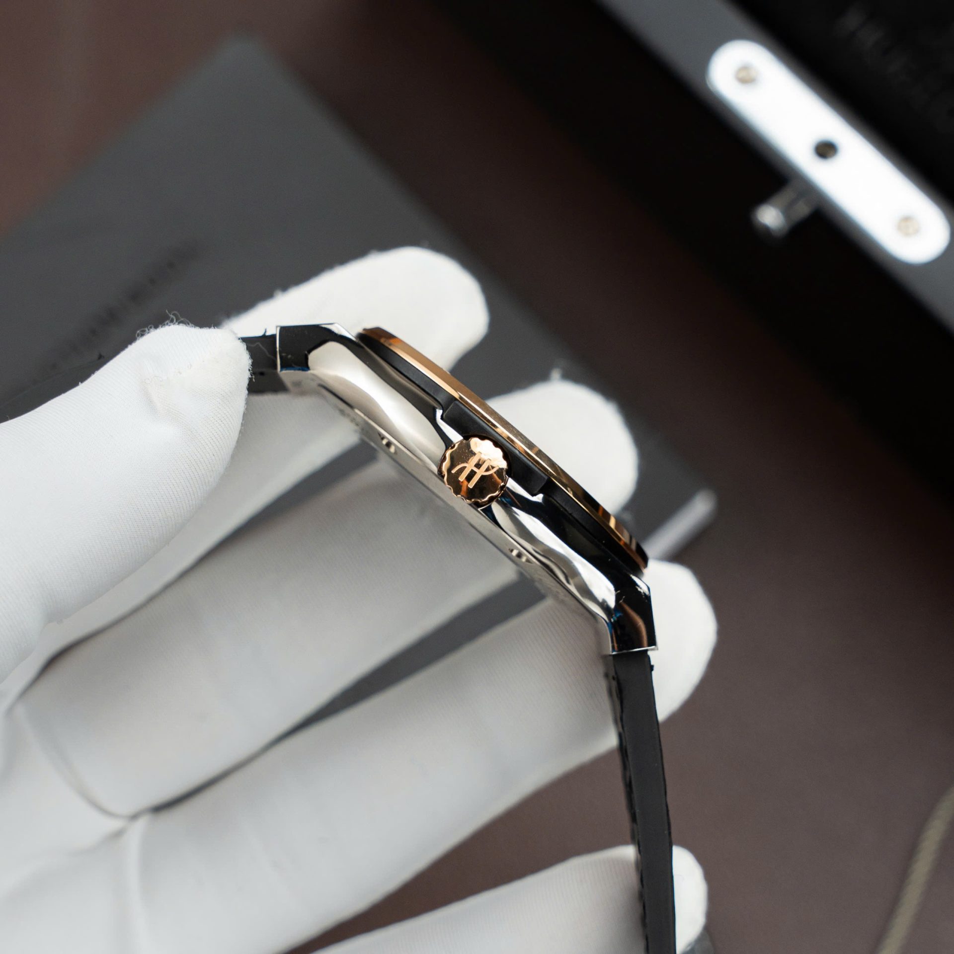 Hublot Classic Fusion Titanium King Gold Copies Watches Movement SW300 Crocodile Leather Strap 42mm - Image 6