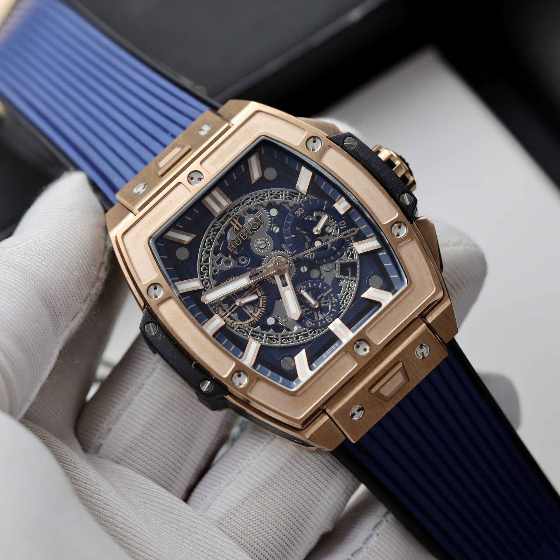 Hublot Replica Watch Spirit Of Big Bang King Gold Dial Blue 42mm - Image 5
