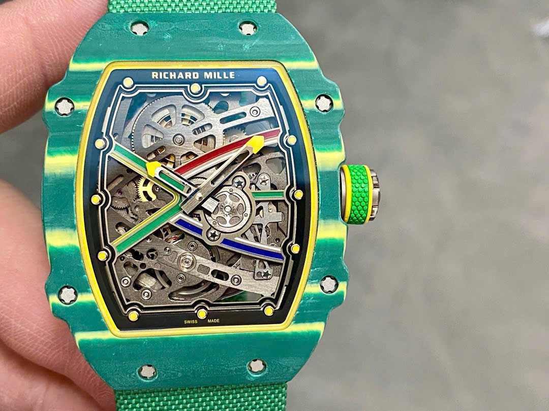 Richard Mille RM67-02 Case Green Carbon Refined Super Light 37 Grams 38.7×47.52mm Super Clone - Image 2